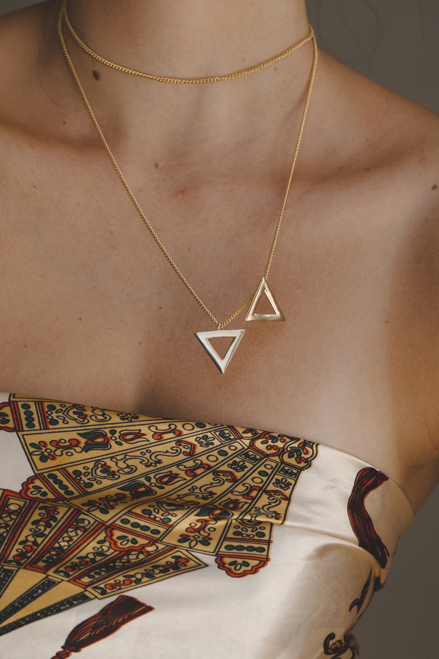 The double triangle on the chain